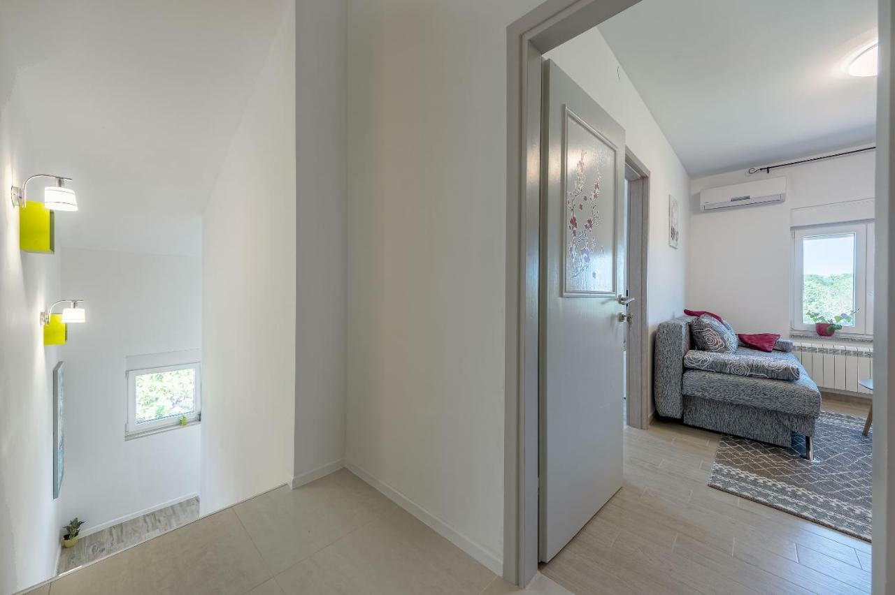 Apartment Lavander 02 Pula Exterior photo